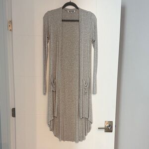 Joah Brown Heather Gray Ribbed Crew Neck Top